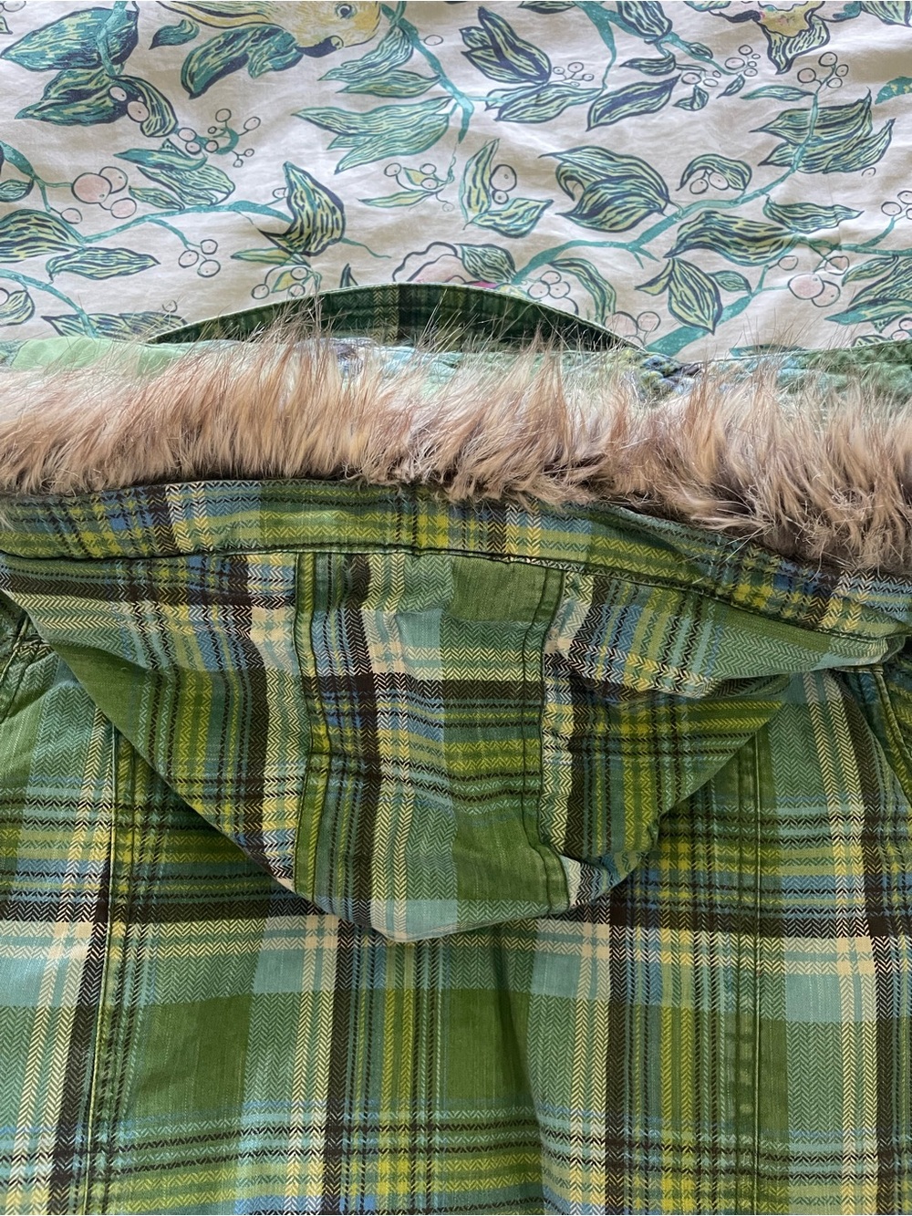 Vintage Y2k Mossimo Supply Co. Green Plaid Hooded Puffer Jacket with Faux Fur L - Picture 9 of 10